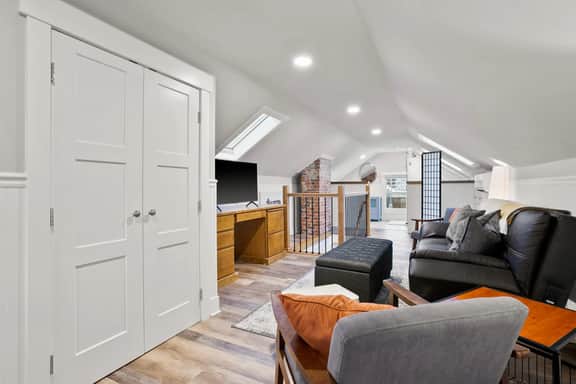 Prime Perry Pad | Pets, Patio & Peloton—All Here - Image 3