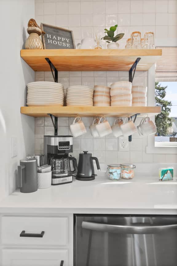 City Close, Style First | Modern Bungalow Vibes - Image 5
